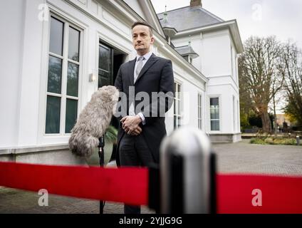 L'AIA - Tjebbe van Oostenbruggen, segretario di Stato per la fiscalità e l'amministrazione fiscale, arriva al Catshuis per il consiglio dei ministri. ANP REMKO DE WAAL paesi bassi - uscita belgio Foto Stock