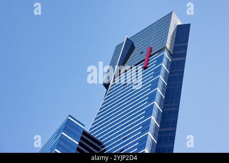 Melbourne, Australia - 20 gennaio 2023: L'Eureka Tower sul Southbank. Il secondo edificio più alto di Melbourne e ospita il Melbourne Skydeck Obse Foto Stock