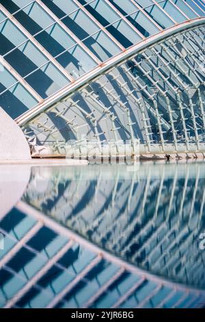 Planetario emisferico, città delle Arti e delle Scienze, Valencia, Comunità Valenciana, Spagna Foto Stock