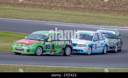 Henry Sharpe nel Chasing Glory MG ZR durante l'Adrian Flux MGOC Championship 2024 a Snetterton, Norfolk, Regno Unito Foto Stock