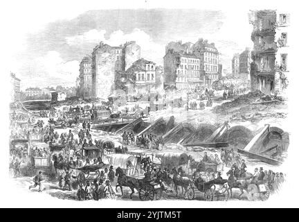 Le rovine di Parigi: Porte Maillot e Avenue de la grande Arm&#xe9;e, 1871. Caduta della comune di Parigi. "L'ansia dei parigini, appena terminato il secondo assedio, di passare nei quartieri periferici, per fuggire dalla scena della loro più grande sofferenza o per ispezionare i campi di battaglia all'esterno, era molto notevole. Allo stesso tempo, c'era un gran numero di persone da Versailles, St. Germain e altre città vicine o villaggi circostanti, non meno desiderosi di entrare in città. Lo stato affollato della grande strada a porte Maillot, in Avenue d Foto Stock