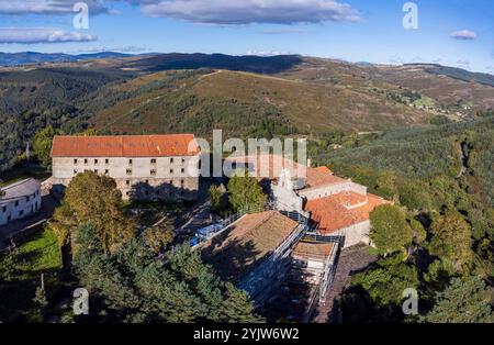 Santuario reale di Montesclaros, zona di Valdeprado del Río, bacino idrico di Ebro, Cantabria, Spagna Foto Stock