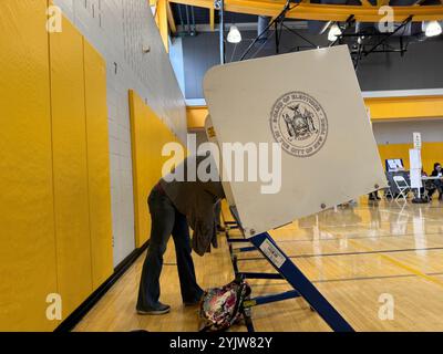 Posto elettorale per le elezioni presidenziali nazionali a Brooklyn, New York. Foto Stock