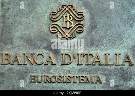 Roma, Italia - 3 novembre 2024: Targa Banca d'Italia. La Banca d'Italia (Banca d'Italia) è la banca centrale italiana e fa parte del sistema europeo Foto Stock