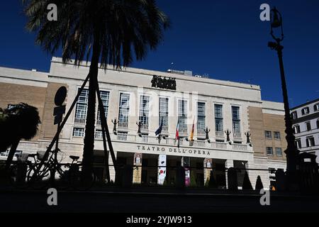 Roma, Italia - 3 novembre 2024: Teatro dell'Opera di Roma. Foto Stock