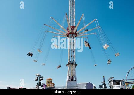 Newcastle Regno Unito: 26 giugno 2024: Fiera funebre Newcastle Hoppings nella giornata di sole Foto Stock