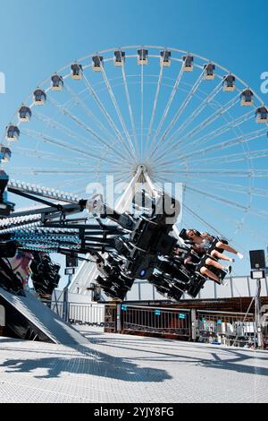 Newcastle Regno Unito: 26 giugno 2024: Fiera funebre Newcastle Hoppings nella giornata di sole Foto Stock