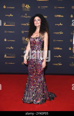 Marwa Eldessouky bei der Verleihung der Goldenen Henne in den Messehallen a Lipsia am 15.11.2024 *** Marwa Eldessouky alla cerimonia di premiazione del Golden Hen nelle sale espositive di Lipsia il 15 11 2024 Foto Stock