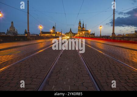 Augustusbruecke, Catholic Court Church, Sanctissimae Trinitatis, Dresda, libero Stato di Sassonia, Germania, Europa Foto Stock