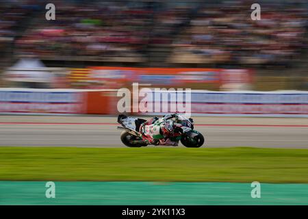 Johan Zarco di Francia corre per la LCR Honda vista in azione durante la gara Sprint del Gran Premio di solidarietà Motul del circuito di Barcellona. Foto Stock