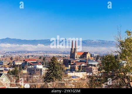 Panorama della città di Helena, MT con cattedrale di Sant'Elena Foto Stock