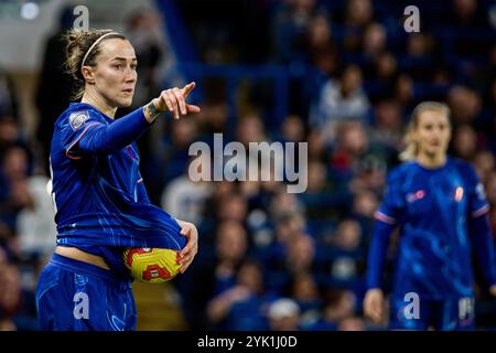 Londra, Regno Unito. 16 novembre 2024. Londra, Inghilterra, 16 novembre 2024: Lucy Bronze (22 Chelsea) durante la partita di Womens Super League tra Chelsea e Manchester City allo Stamford Bridge di Londra. (Pedro Porru/SPP) credito: SPP Sport Press Photo. /Alamy Live News Foto Stock