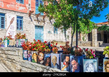 Vista sulla città di Afitos, si trova tra Nea Fokea e Kallithea e appartiene al comune di Kassandra, Calcidica, in Grecia Foto Stock