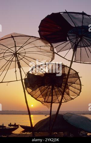 Varanasi, alba sul Gange. Uttar Pradesh. India. Foto Stock