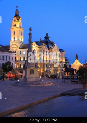 Ungheria, Pécs, Széchenyi tér, Municipio. Foto Stock