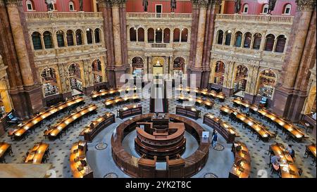 Washington DC-10 febbraio 2024: Sala lettura principale. Interno della cupola. Biblioteca del Congresso Thomas Jefferson Building, Washington, D.C. Foto Stock