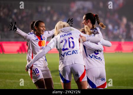 Lione, Francia. 16 novembre 2024. Lione, Francia Eugenie le Sommer (9 Olympique Lyonnais) Sara Dabritz (8 Olympique Lyonnais) Lindsey Horan (26 Olympique Lyonnais) e Alice Sombath (18 Olympique Lyonnais) festeggiano dopo aver segnato durante la partita D1 Arkema tra Olympique Lyonnais e COME Saint-Etienne presso l'OL Training Center di Lione, Francia. (Pauline FIGUET/SPP) credito: SPP Sport Press Photo. /Alamy Live News Foto Stock