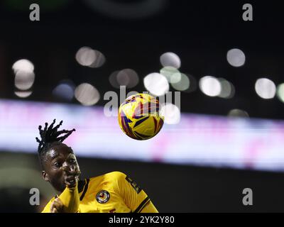 Newport, Regno Unito. 16 novembre 2024. Cameron Antwi della contea di Newport in azione. Partita di football della EFL League Two, Newport County contro Grimsby Town alla Rodney Parade a Newport, Galles, sabato 16 novembre 2024. Questa immagine può essere utilizzata solo per scopi editoriali. Solo per uso editoriale, foto di Andrew Orchard/Alamy Live news Foto Stock