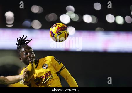 Newport, Regno Unito. 16 novembre 2024. Cameron Antwi della contea di Newport in azione. Partita di football della EFL League Two, Newport County contro Grimsby Town alla Rodney Parade a Newport, Galles, sabato 16 novembre 2024. Questa immagine può essere utilizzata solo per scopi editoriali. Solo per uso editoriale, foto di Andrew Orchard/Alamy Live news Foto Stock
