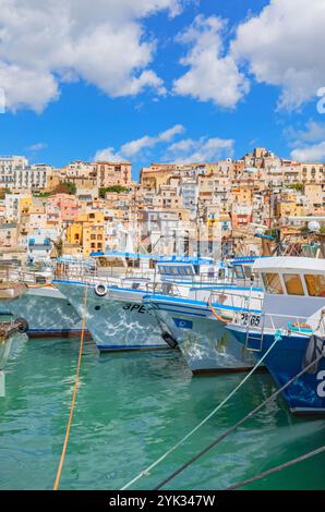 Porto di Sciacca, Sciacca, distretto di Agrigento, Sicilia, Italia Foto Stock