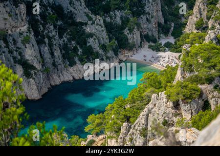 Vista dall'alto della Calanque d'EN-vau tra Cassis e Marsiglia, Provenza, Francia, Europa Foto Stock