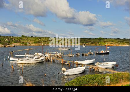 Porto di Sanitja, Capo Cavalleria sulla costa settentrionale di Minorca, Isole Baleari, Spagna, Europa Foto Stock