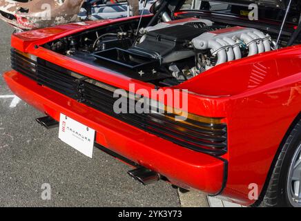 Una Ferrari Testarossa rossa rossa rossa rossa, classica sportiva italiana anni '1980 Foto Stock