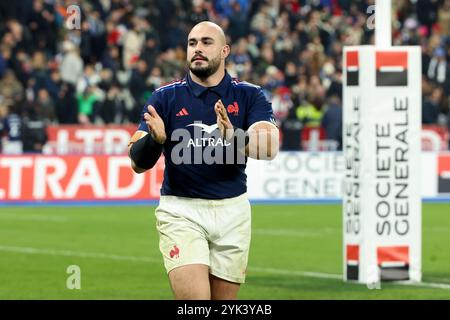 Saint Denis, Francia. 17 novembre 2024. Jean-Baptiste Gros di Francia saluta i tifosi dopo il test match di rugby a 15 delle Autumn Nations Series 2024 tra Francia e nuova Zelanda (All Blacks) il 16 novembre 2024 allo Stade de France di Saint-Denis vicino Parigi, Francia - foto Jean Catuffe/DPPI Credit: DPPI Media/Alamy Live News Foto Stock