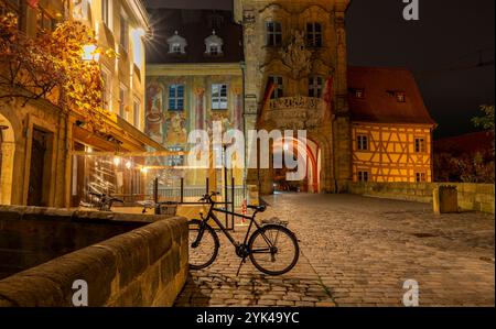 Ponte superiore a Bamberga di notte, alta Franconia, Baviera, Germania, Europa Foto Stock