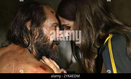 RALPH FIENNES e JULIETTE BINOCHE ne IL RITORNO (2024), diretto da UBERTO PASOLINI. Crediti: Heretic / Ithaca Films / Marvelous Productions / album Foto Stock