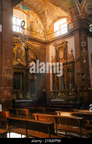 Un bel tratto nel mezzo di una città messicana chiamata San Miguel Allende, messico - 2 settembre 2024. Foto di alta qualità Foto Stock