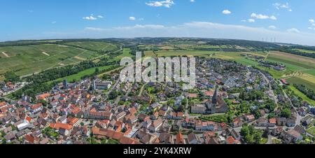 Vista aerea del villaggio dei vini di Markelsheim, un quartiere di Bad Mergentheim a Tauberfranken Foto Stock