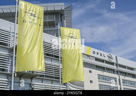 Adam Opel House, sede centrale, Opel Plant, Rugbyring, Friedrich-Lutzmann-Ring, Ruesselsheim, Assia, Germania, Europa Foto Stock