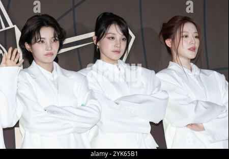 Incheon, Corea del Sud. 16 novembre 2024. (L to R) la cantante e rapper sudcoreana Soyeon, la cantante cinese Yuqi e la cantante taiwanese Shuhua, il gruppo K-Pop girl (G)i-DLE, partecipano ad un Red carpet durante i 1st Korea Grand Music Awards 2024 all'Incheon INSPIRE ARENA di Incheon, Corea del Sud il 16 novembre 2024. (Foto di: Lee Young-ho/Sipa USA) credito: SIPA USA/Alamy Live News Foto Stock