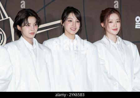 Incheon, Corea del Sud. 16 novembre 2024. (L to R) la cantante e rapper sudcoreana Soyeon, la cantante cinese Yuqi e la cantante taiwanese Shuhua, il gruppo K-Pop girl (G)i-DLE, partecipano ad un Red carpet durante i 1st Korea Grand Music Awards 2024 all'Incheon INSPIRE ARENA di Incheon, Corea del Sud il 16 novembre 2024. (Foto di: Lee Young-ho/Sipa USA) credito: SIPA USA/Alamy Live News Foto Stock