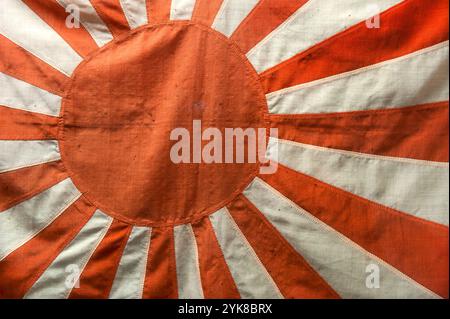 GRUPO ERIK: CALENDARIO Japanese 2025 Da Tavolo Hokusai - Calendario Da Scrivania EUR 22,00 - Foto 5