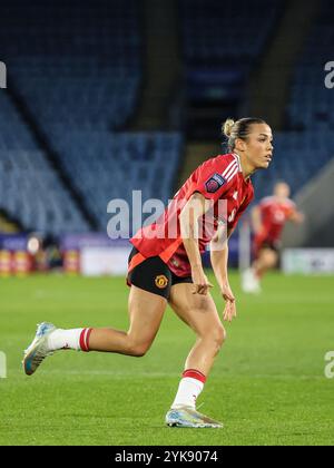 Leicester, Regno Unito. 17 novembre 2024. Leicester, Inghilterra, 16 novembre 2024: Celin Bizet (15 Manchester United) in azione durante la partita Barclays Womens Super League tra Leicester City e Manchester United al King Power Stadium di Leicester, Inghilterra (Natalie Mincher/SPP) crediti: SPP Sport Press Photo. /Alamy Live News Foto Stock