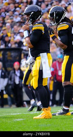 Pittsburgh, Pennsylvania, Stati Uniti. 17 novembre 2024. Russell Wilson n. 3 durante gli Steelers vs Ravens a Pittsburgh, Pennsylvania. Jason Pohuski/CSM/Alamy Live News Foto Stock