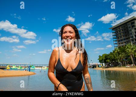 Gen Z alla laguna artificiale Foto Stock