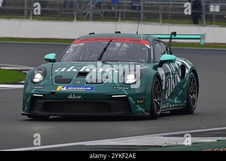 Callum Davis, CCK Motorsport, Porsche 911 GT3 Cup, Porsche Carrera Cup Gran Bretagna 2024, una singola serie con tutti i piloti che pilotano Porsche 91 Foto Stock