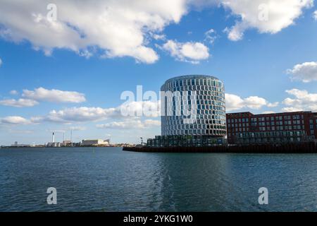 Distretto di Nordhavn con l'edificio per uffici Tip of Nordo il 29 aprile 2023 a Copenaghen, Danimarca. Foto Stock