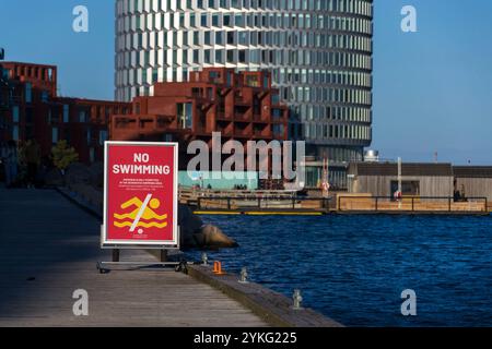 Distretto di Nordhavn con l'edificio per uffici Tip of Nordo il 29 aprile 2023 a Copenaghen, Danimarca. Foto Stock