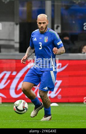 Milano, Italia. 17 novembre 2024. Stadio San Siro, Milano, Italia - Federico Dimarco dell'Italia durante la Coppa delle Nazioni UEFA, partita del gruppo 2, Italia vs Francia, 17 novembre 2024 (foto di Roberto Ramaccia/Sipa USA) credito: SIPA USA/Alamy Live News Foto Stock