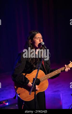 Hollie col presso Tolhuistuin Paradiso ad Amsterdam Paesi Bassi 17-11-2024 Foto Stock