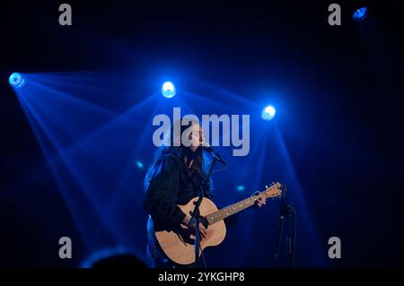 Hollie col presso Tolhuistuin Paradiso ad Amsterdam Paesi Bassi 17-11-2024 Foto Stock