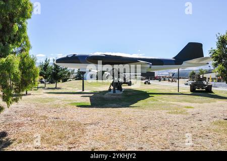 Museo nazionale dei trasporti e dei giocattoli a Wanaka, Otago, South Island, nuova Zelanda. English Electric Canberra Mk20 A84-207 jet bombardiere Foto Stock