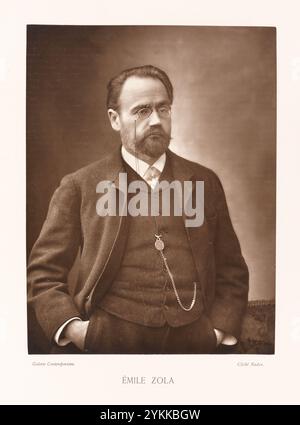 Ritratto dello scrittore francese Émile Zola, Fotografia d'archivio d'epoca di Nadar [Gaspard Félix Tournachon], circa 1880 Foto Stock