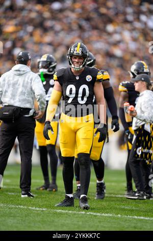 Pittsburgh, Pennsylvania, Stati Uniti. 17 novembre 2024. 17 novembre 2024: T.J. Watt n. 90 durante la partita tra Pittsburgh Steelers e Baltimore Ravens all'Acrisure Stadium di Pittsburgh, Pennsylvania. Brook Ward/Apparent Media Group (Credit Image: © AMG/AMG via ZUMA Press Wire) SOLO PER USO EDITORIALE! Non per USO commerciale! Foto Stock