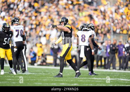 Pittsburgh, Pennsylvania, Stati Uniti. 17 novembre 2024. 17 novembre 2024: T.J. Watt n. 90 durante la partita tra Pittsburgh Steelers e Baltimore Ravens all'Acrisure Stadium di Pittsburgh, Pennsylvania. Brook Ward/Apparent Media Group (Credit Image: © AMG/AMG via ZUMA Press Wire) SOLO PER USO EDITORIALE! Non per USO commerciale! Foto Stock