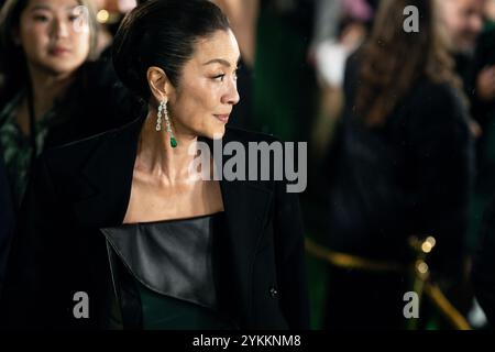 LONDRA, INGHILTERRA - 18 NOVEMBRE: Michelle Yeoh partecipa alla premiere britannica "Wicked: Part One" al Royal Festival Hall il 18 novembre 2024 a Londra, Inghilterra. (Crediti: Lounisphotografia / Alamy Live News) Foto Stock